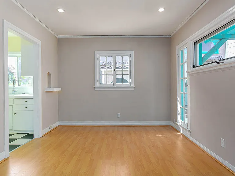 617 S Columbus Ave #A — Photo 5