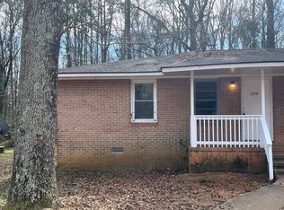 1208 Dewey St, Griffin, GA 30223