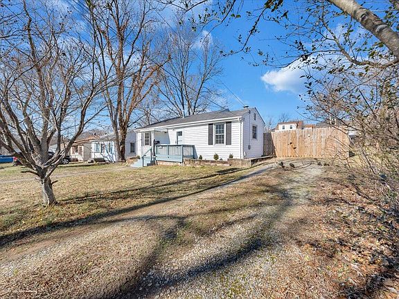 3rd image of 938 Morgan Ave SE