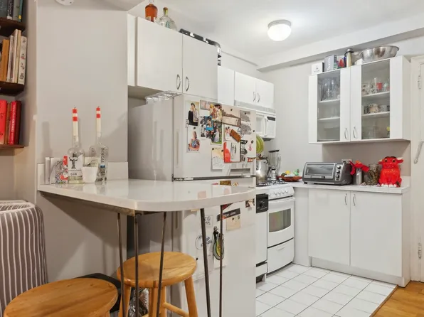 235 West 102nd Street image 3 of 4