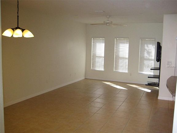 4th image of 3130 Windsor Lake Cir