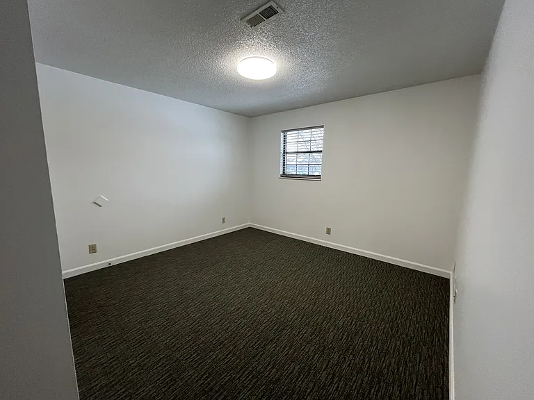144 Mason St #8 — Photo 8
