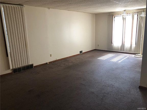3rd image of 324 Leroy Ave