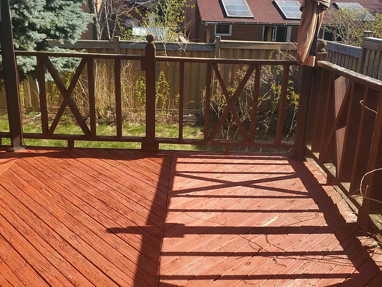 104 Houseman Cres — Photo 32