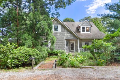  Truly a Hampton's Cottage