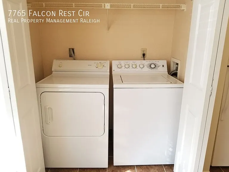 7765 Falcon Rest Cir — Photo 12