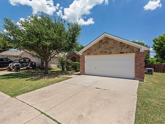 2nd image of 2717 Wildridge Ct