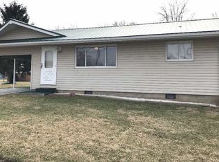 1706 Sycamore St, Kenova, WV 25530