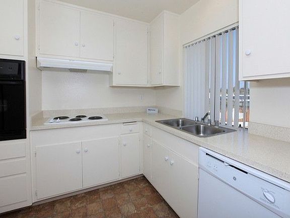 3rd image of 6410 Beadnell Way APT 2A