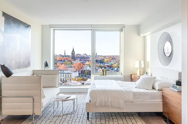 Rented by Greystar | media 43