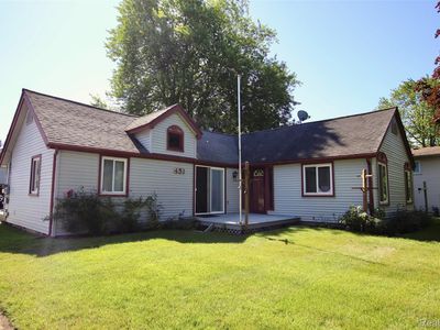 451 S Hospital Rd, Waterford, MI, 48327