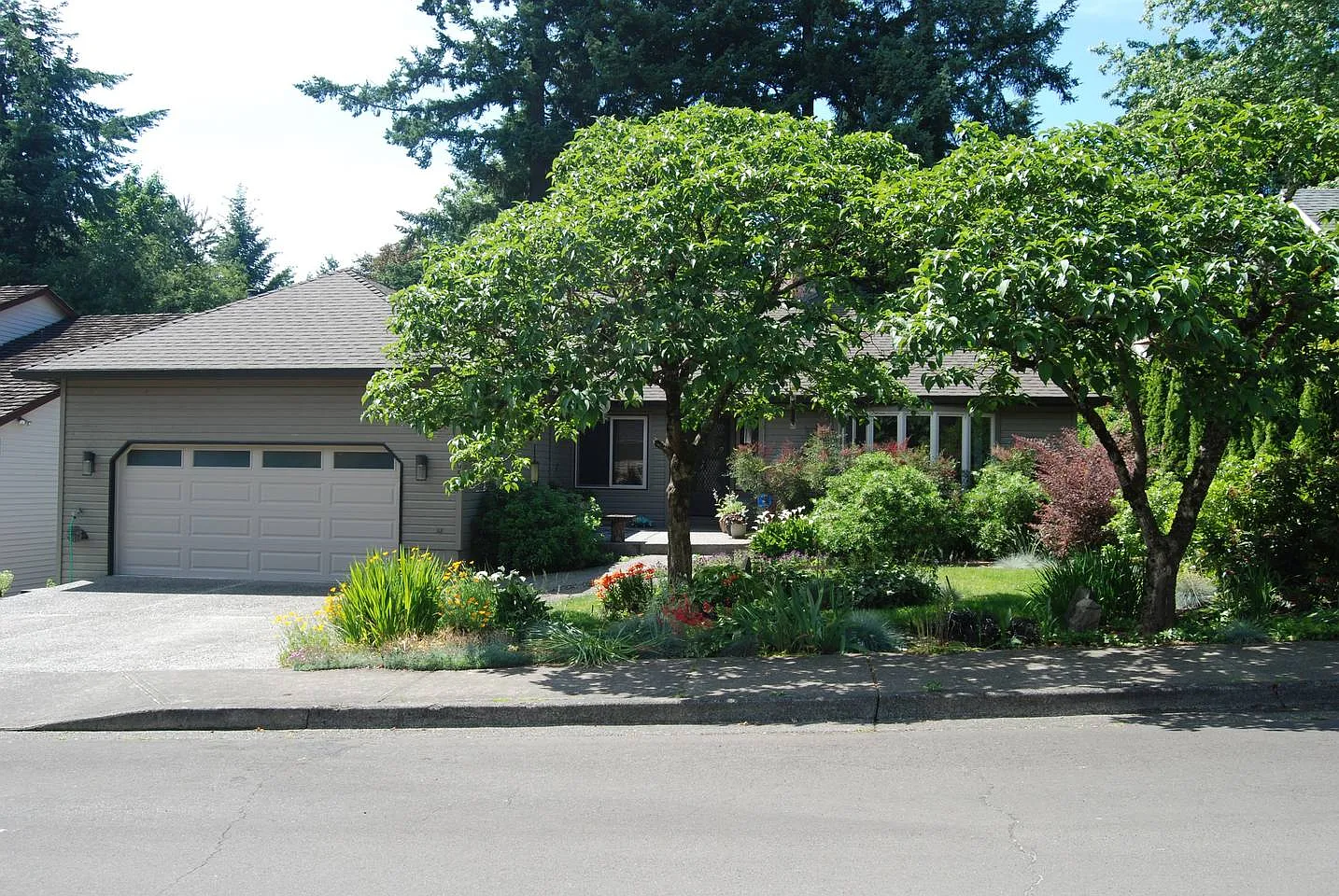 2165 SW 106th Pl photo 1
