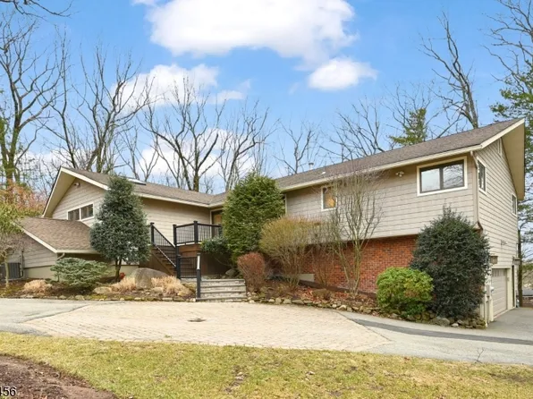 150 Andrew Ave, Oakland Boro, NJ 07436