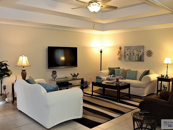 3rd image of 310 Heather Dr #8