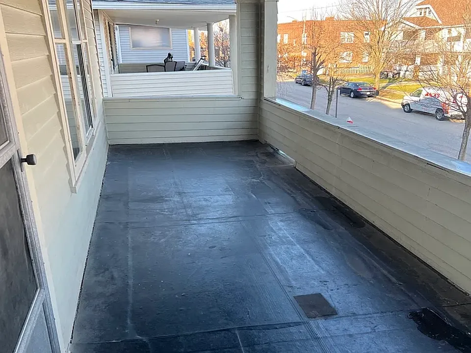 2nd floor porch