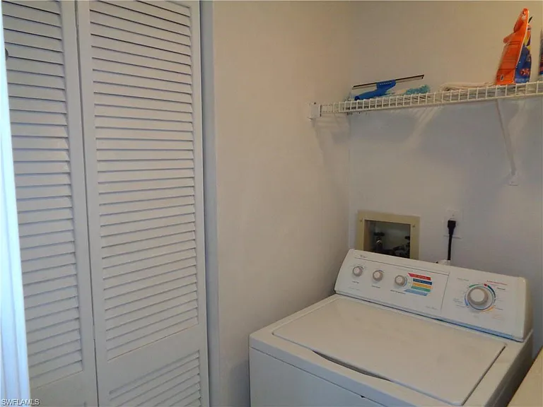 6260 Bellerive Ave #4 — Photo 35