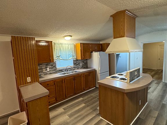 4th image of 6541 Jenny Ct