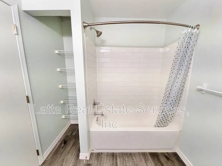 1207 E 173rd St — Photo 10