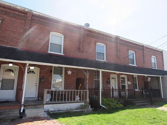 3rd image of 134 Washington Ave