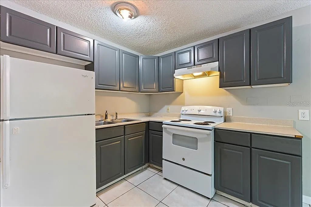 2 bed, 2.0 bath, 1068 sqft, $1,600 — Photo 4