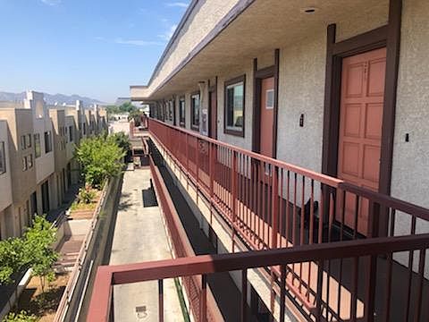 1st image of 125 Olive St #204