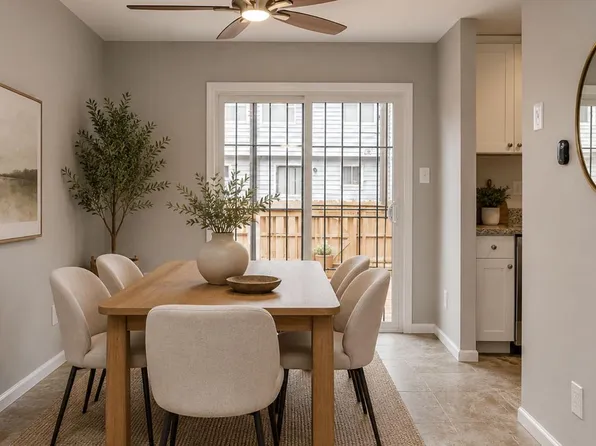 1102 Barnaby Ter SE, Washington, DC 20032