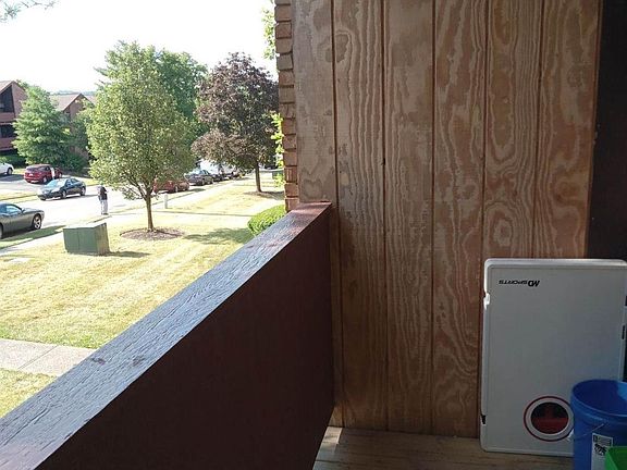 4th image of 4900 Chalet Drive
