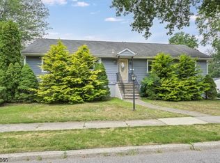 4 Jeffrey Rd, Wayne, NJ 07470