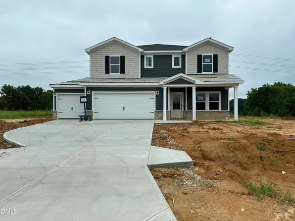 376 Barrow Meadows Dr, Zebulon, NC 27597