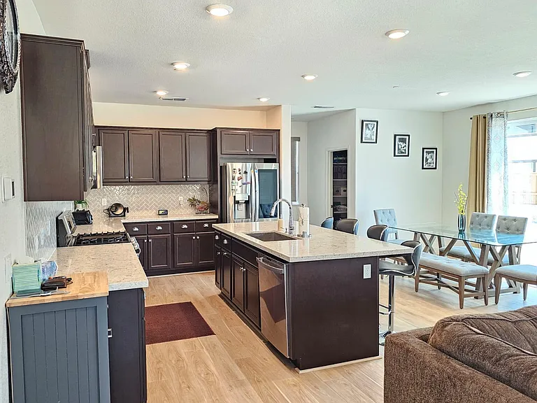 17584 Capricorn Ct — Photo 16