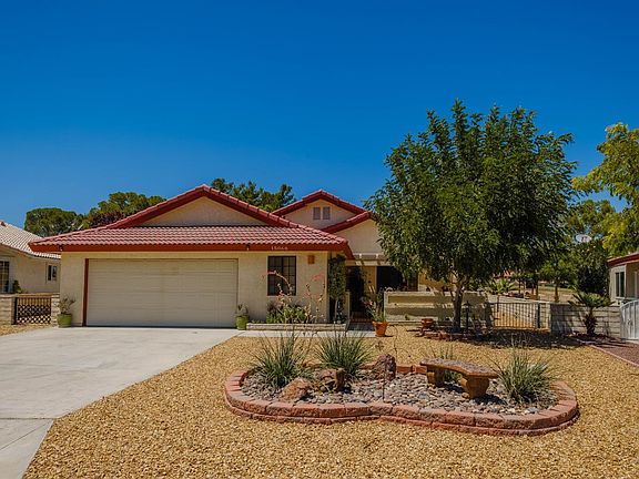 2nd image of 15068 Blue Grass Dr