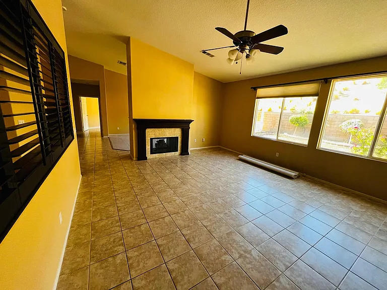 5552 Las Brisas Ter — Photo 6