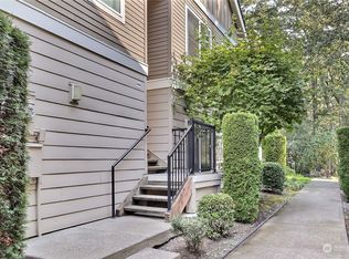 2143 Hammond Ave #E-10, Dupont, WA 98327