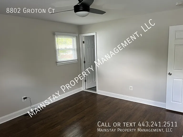 8802 Groton Ct — Photo 13
