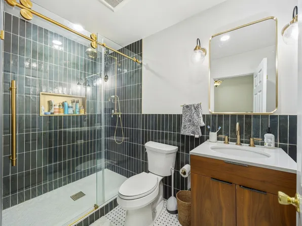 135 Van Horne Street image 12 of 20