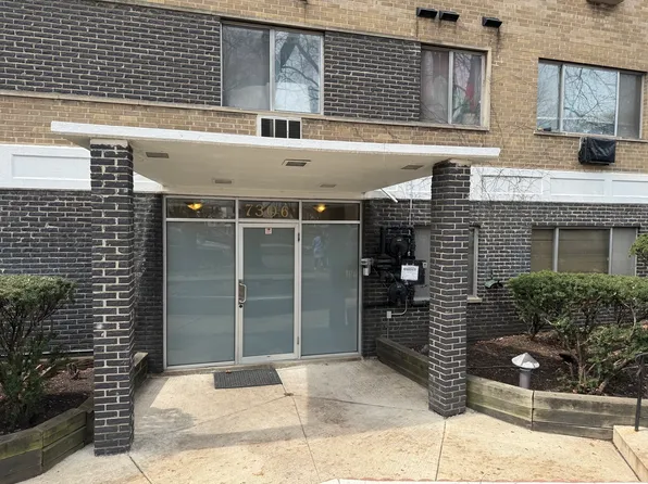 7306 N Winchester Ave APT 501, Chicago, IL 60626