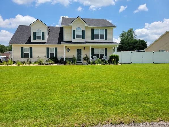 1421 Jockey Ct, Parkton, NC 28371