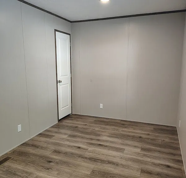 67 Poole Cir — Photo 10