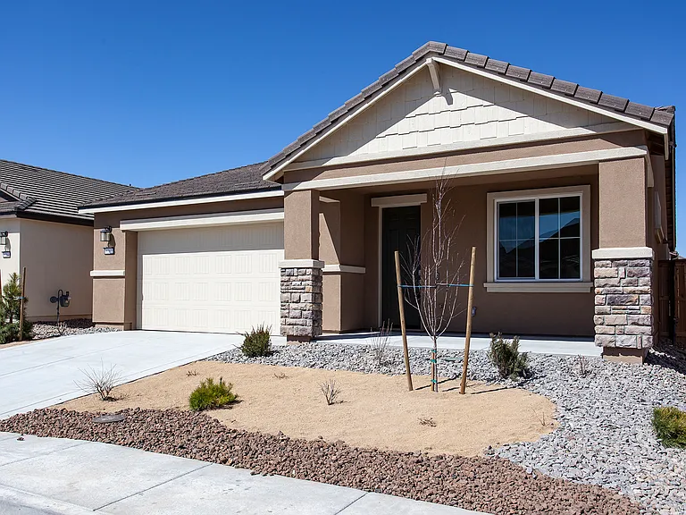 1260 Grey Owl Dr — Photo 2