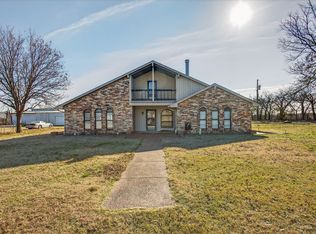 10569 Range Rd, Justin, TX 76247
