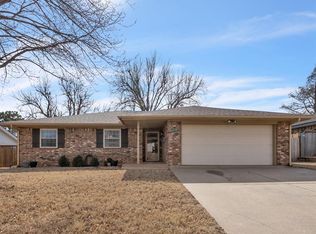328 E Meade Dr, Yukon, OK 73099
