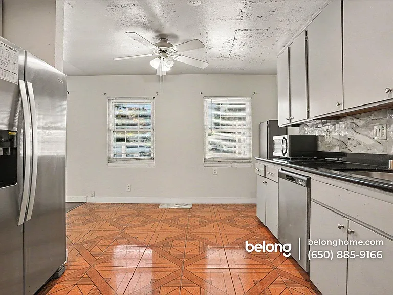 936 Lucia Ct — Photo 4