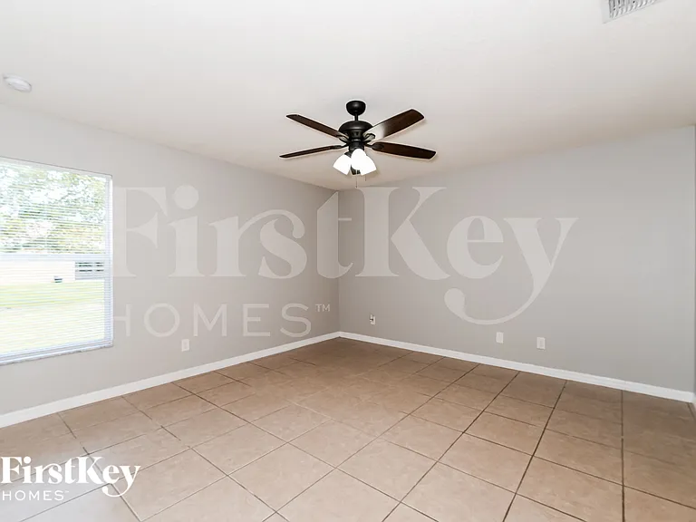 1412 NW 12th Pl — Photo 9