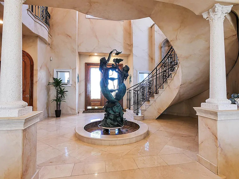 530 W Shore Dr — Photo 4