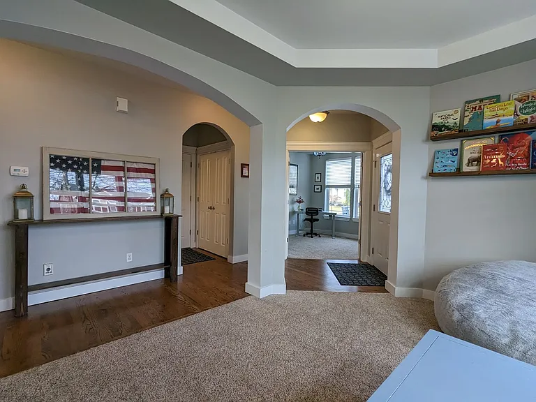7758 McKinley Loop NE — Photo 4