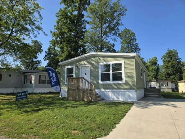 71 S Whispering Dr #247, Hamburg, NY 14075
