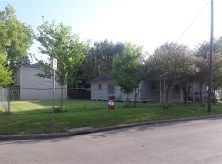 5352 Bell St, Houston, TX 77023