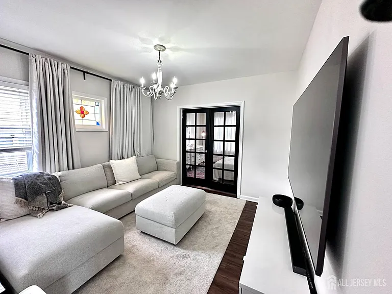 139 Sylvan Ave #1 — Photo 8