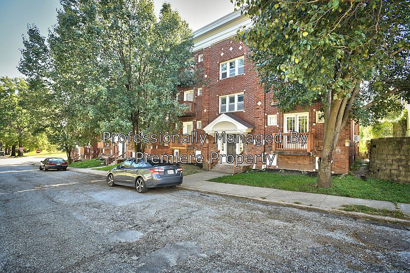 1st image of 3123 Thompson Ave APT 2E