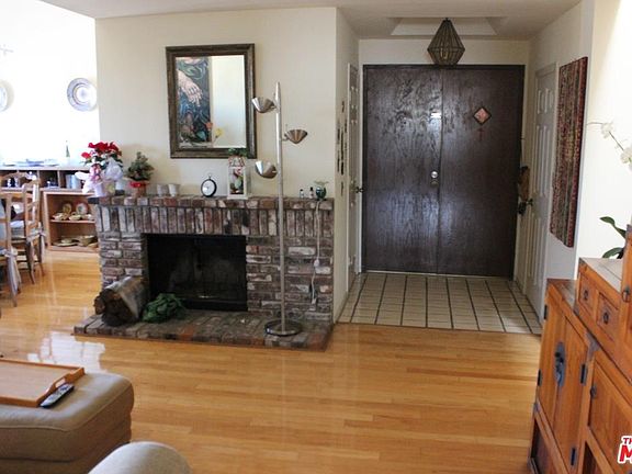4th image of 1210 S Shenandoah St APT 305